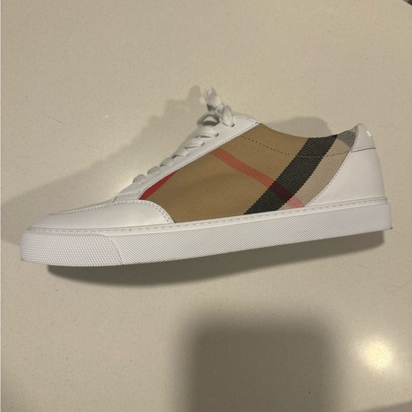 Burberry men’s sneakers size 12 - Picture 1 of 10